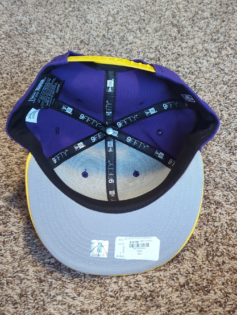 New Era Los Angeles Lakers 9Fifty Snapback Cap - Picture 3 of 3